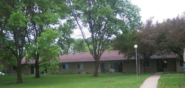 Photo - Four Winds Apartments