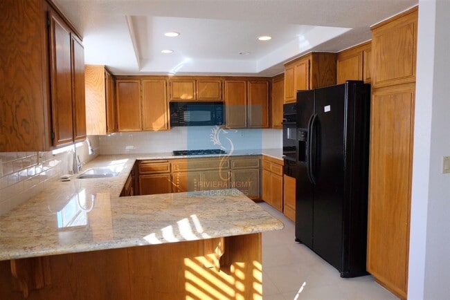 Building Photo - 2 BR 2 BA Condo in Redondo Beach