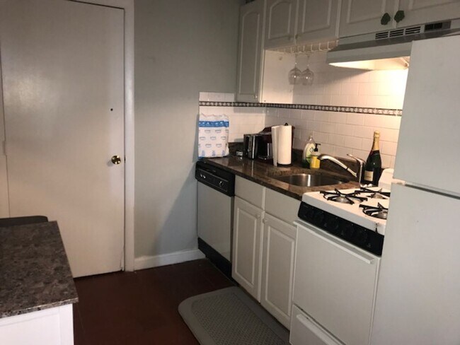 Photo - Charming 2 Bed on Prestigious Bay State Road | Heat & Hot Water Included | 9/1/2026