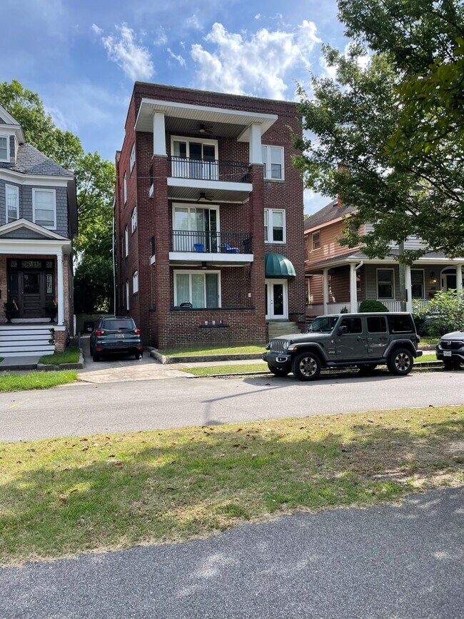 Photo - 1025 Redgate Ave Unit 3