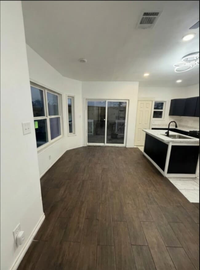 Photo - 5519 Osprey Dr