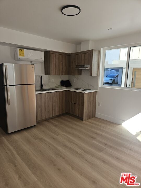 Photo - 3207 W 18th St Unidad #3