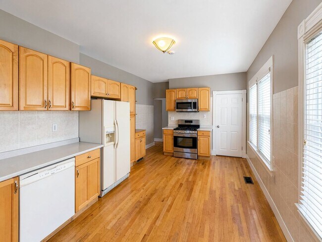 Photo - 325 Rogers St Unit 327