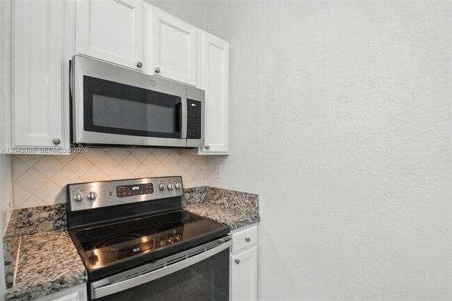 Photo - 6001 SW 70th St Unit 108