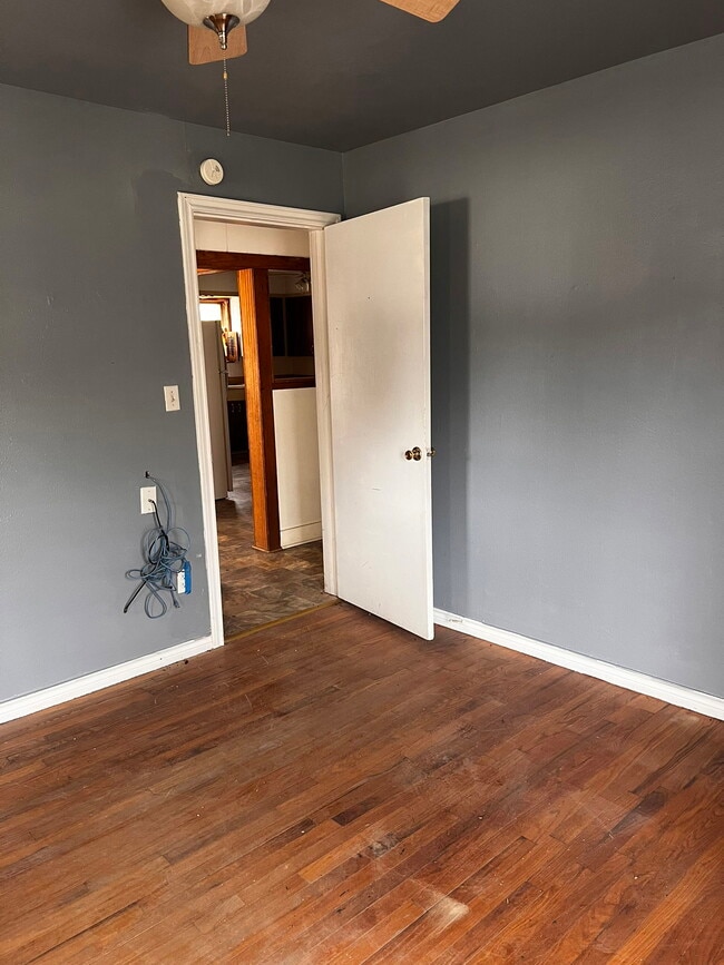 Photo - 4101 College Main St