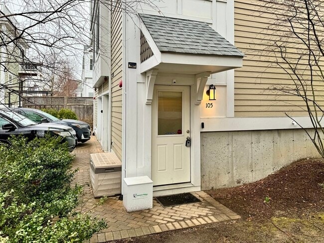 Photo - 105 Harvey St