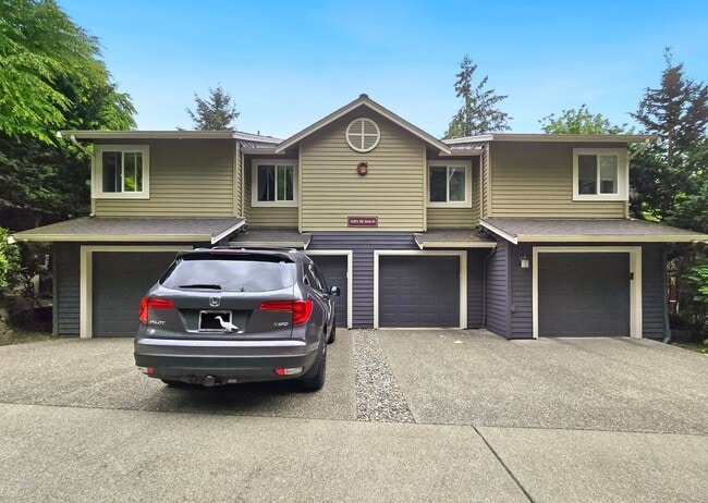 Photo - Spacious 3-Bed, 3-Bath Home with Lower Lev...