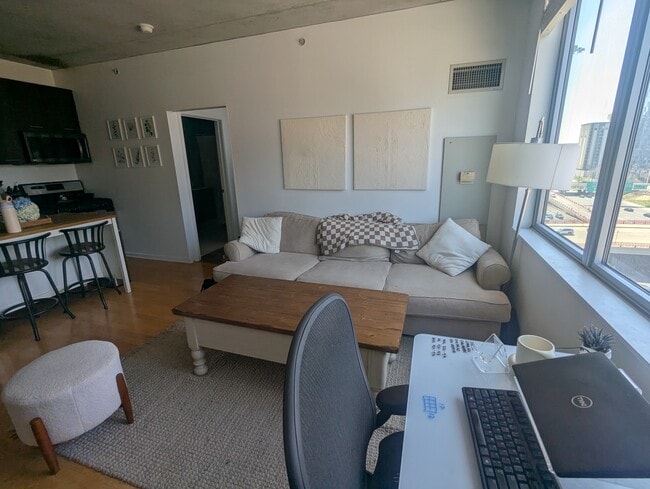 Photo - 659 W Randolph St Unit 711