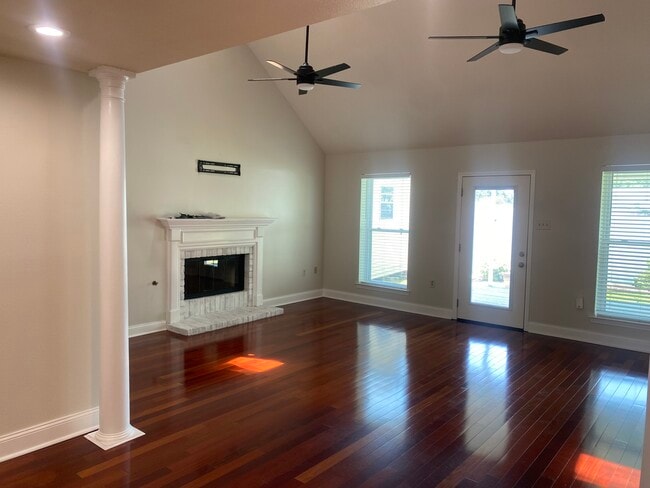 Photo - 10140 Gail Ct