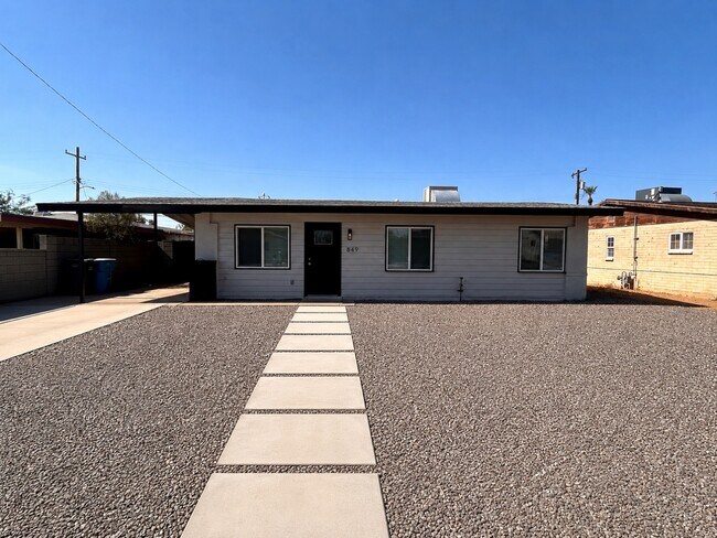 849 W Mitchell Dr