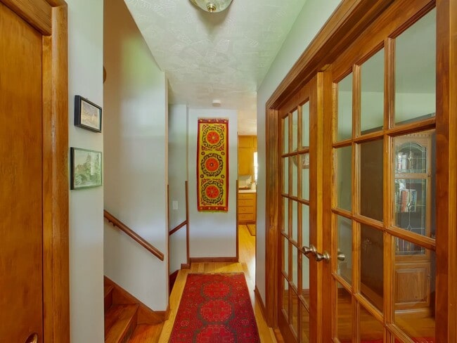 Photo - FULLY FURNISHED 5 BEDROOM HOME!!!