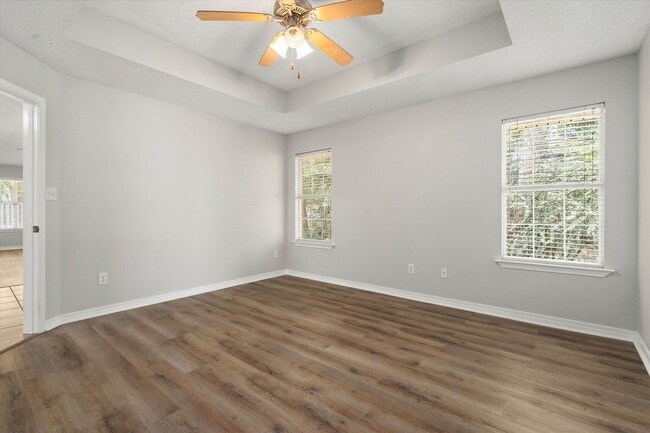 Photo - 21570 Palmer Ct