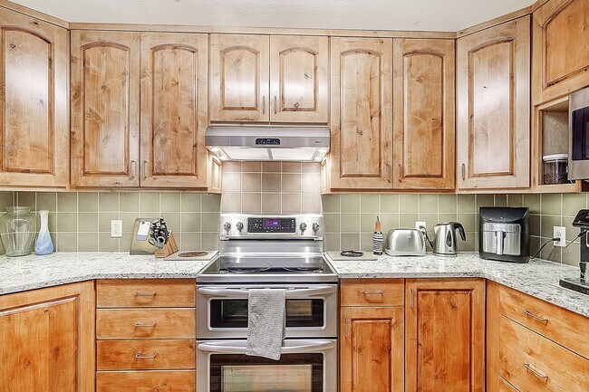 Photo - Updated 3bed/3bath! 1 car garage! Heat inc...