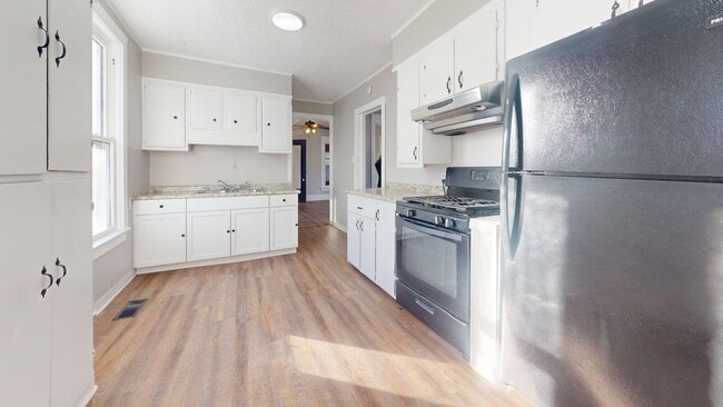 Building Photo - Beautifully Renovated 3-Bedroom Home in NE Canton