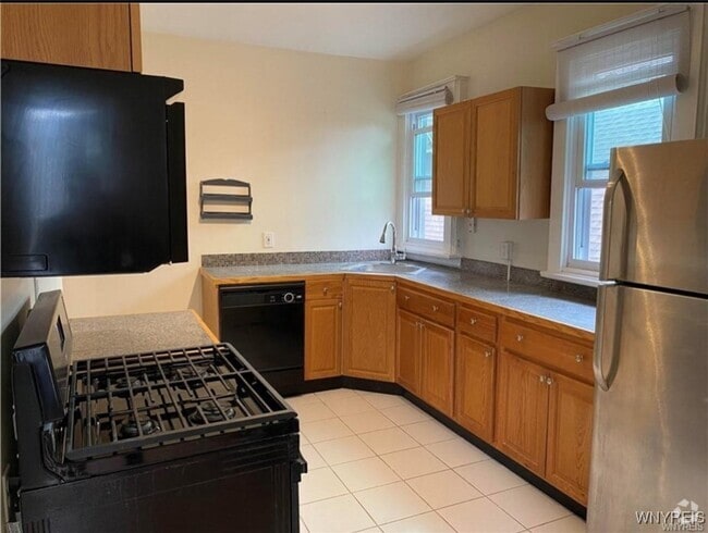 Building Photo - 548 Potomac Ave Rental