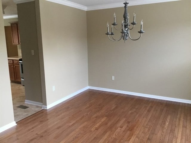 821 Hidden Glen Ln