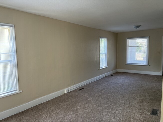 Photo - 3022 N Thomas Ave