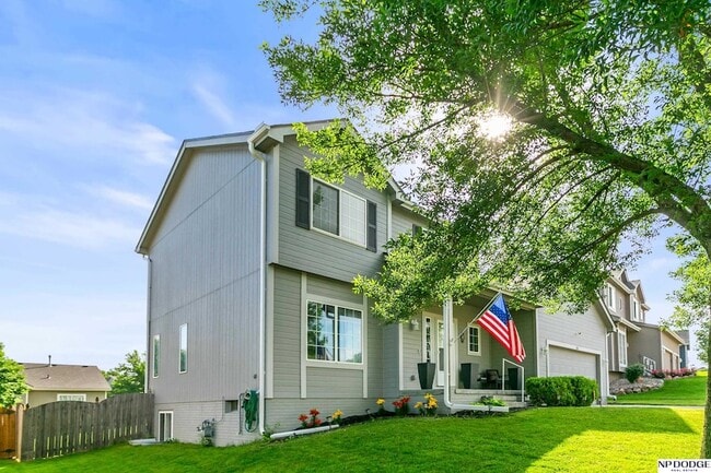 Photo - 1104 Valleyview Dr