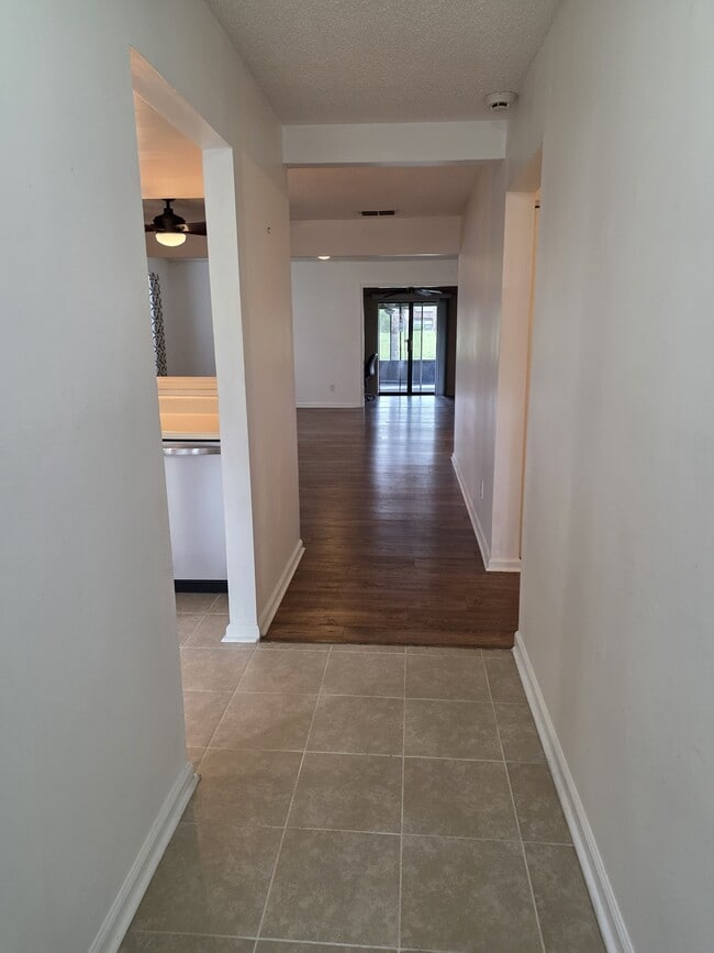 Photo - 35086 Whispering Oaks Blvd