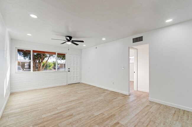 Photo - NEWLY REMODELED HOME NEAR TMC MAIN CAMPUS!