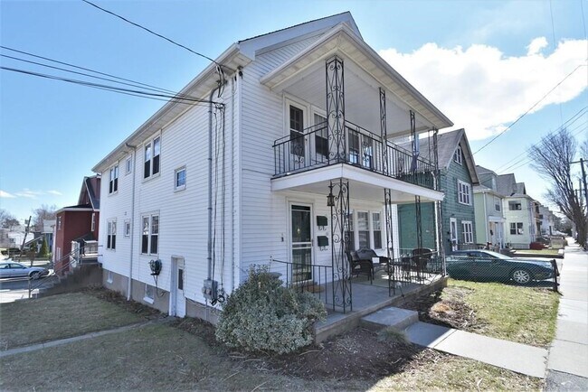 Photo - 69 Chapman St Unit 1