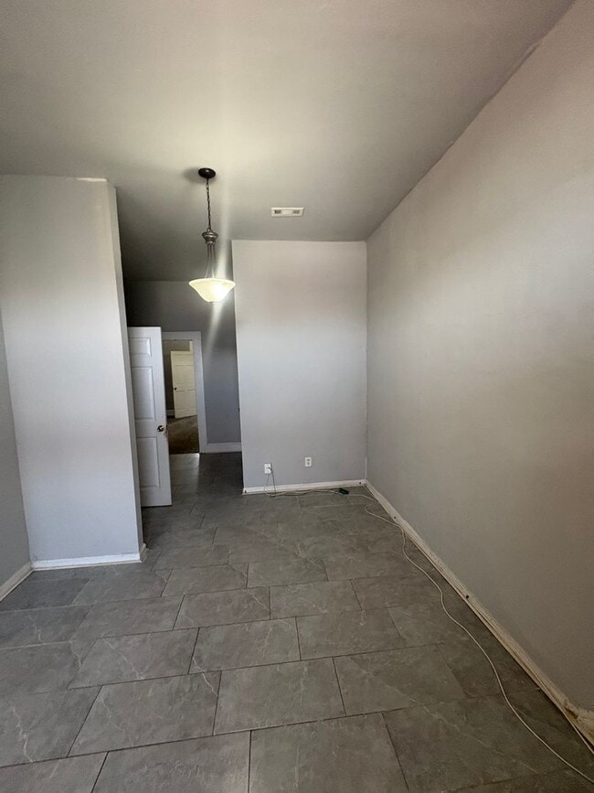 Photo - 7317 S Broadway Unit 7319A