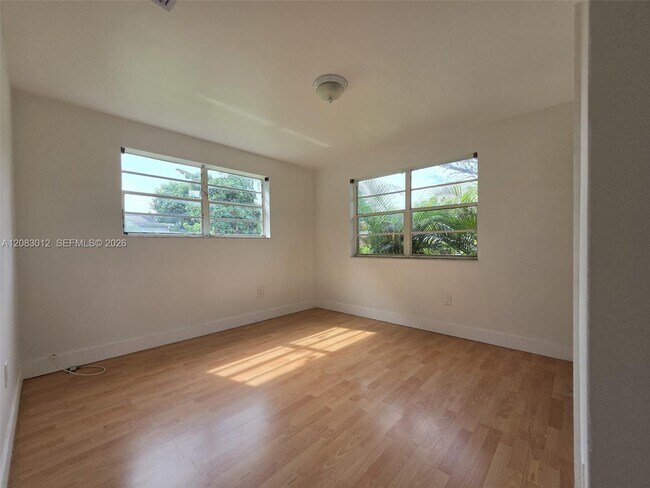 Photo - 4730 NW 23rd Ave Unit B