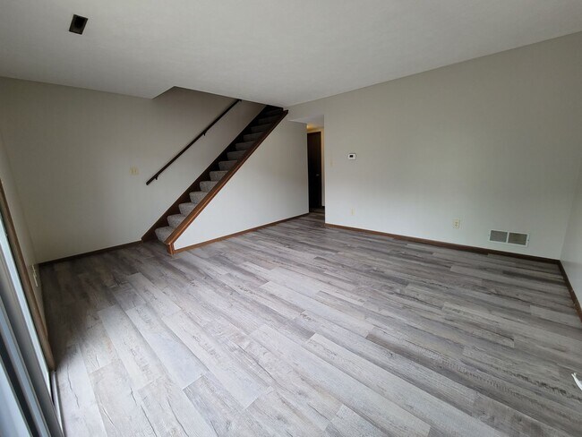 Photo - Near Med Center 2 Bedroom, 1.5 Bathroom Townhouse Available 8/5/26