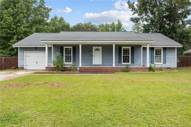 Building Photo - 810 Whispering Pines Rd Rental