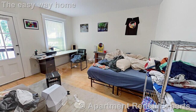 Photo - 14 Centre St Unit #E
