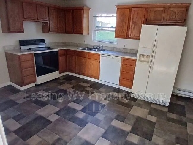 Photo - 2704 Creamery St