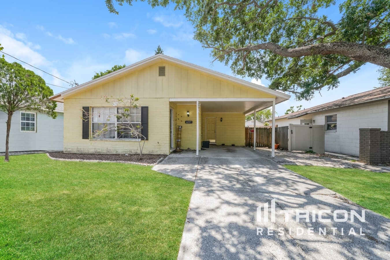Photo - 6207 Interbay Ave House
