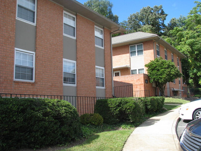 Photo - 2420 Arlington Blvd Unit Apt #A6