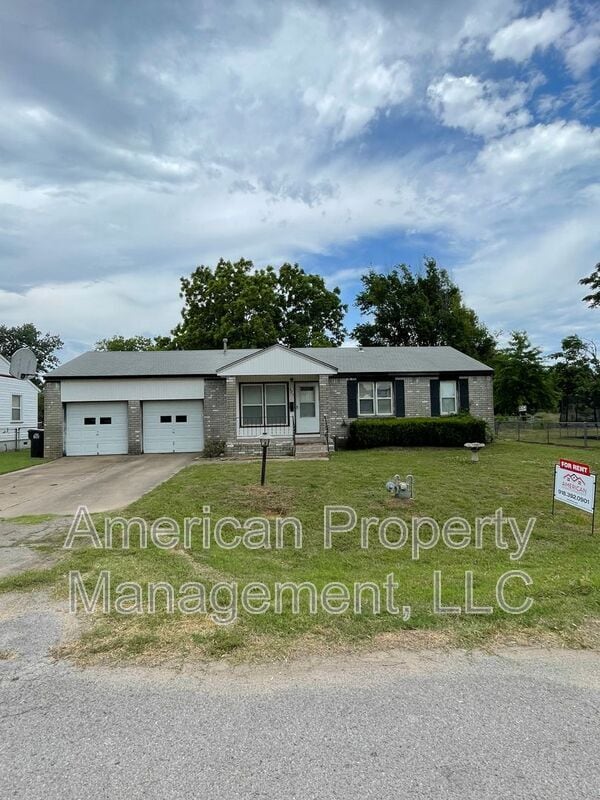 Photo - 523 E Duncan St