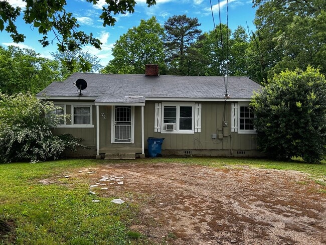 Building Photo - 72 Pelham Heights