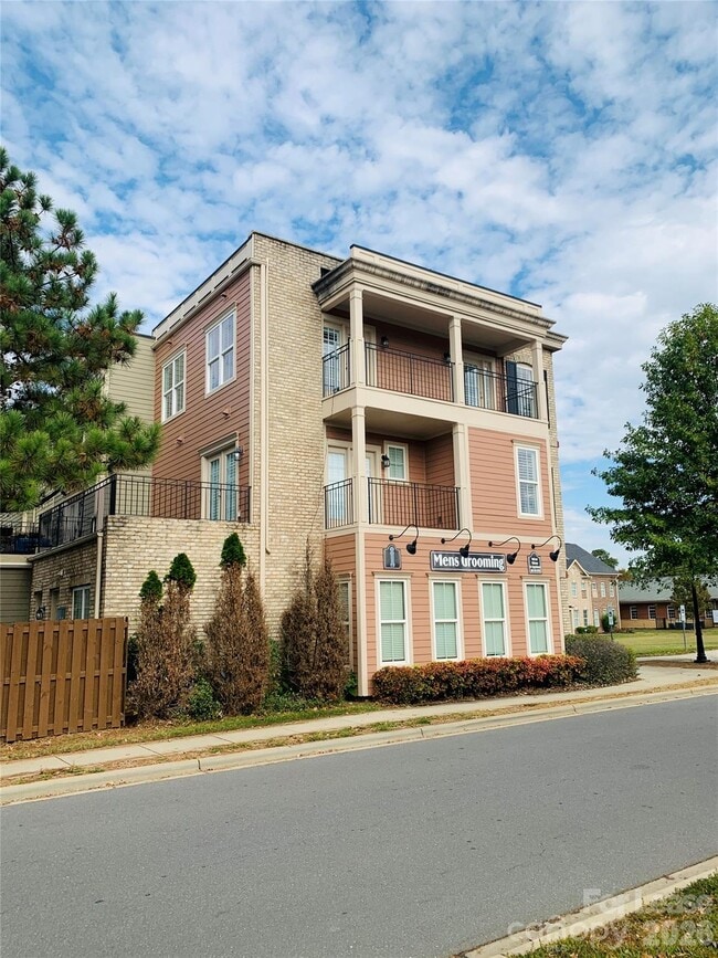 Building Photo - 11058 Cedar Walk Lane