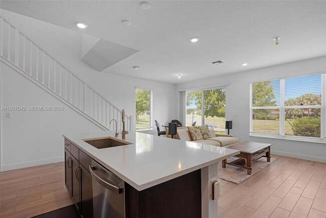 Photo - 4317 Lago Dr