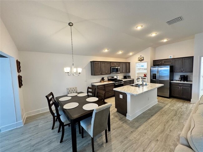 Photo - 5822 Roudell Wy