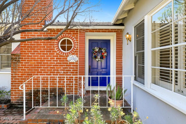 Photo - 2254 Queensberry Rd