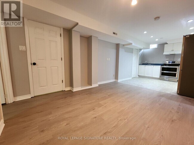 Photo - 79 Rejane Crescent