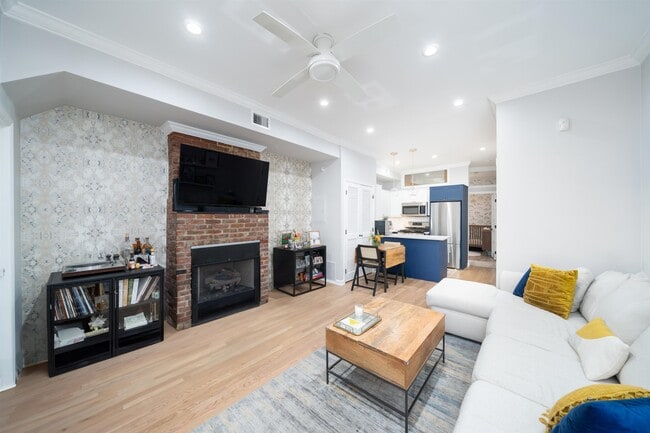 Building Photo - 78 Madison St Unit 1 Rental