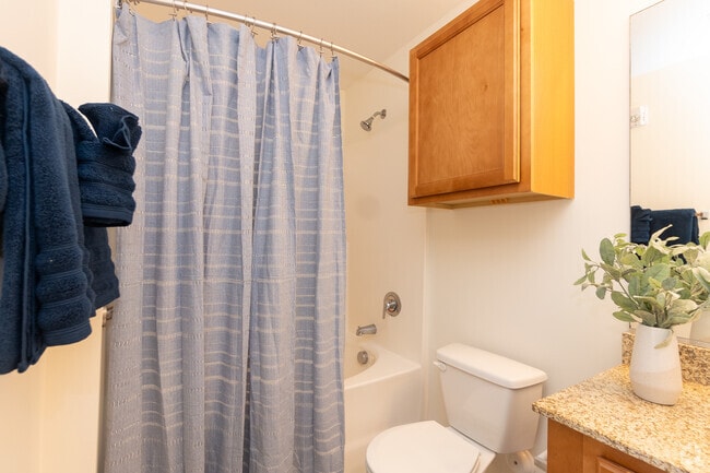 Summer - 2BR,2BA