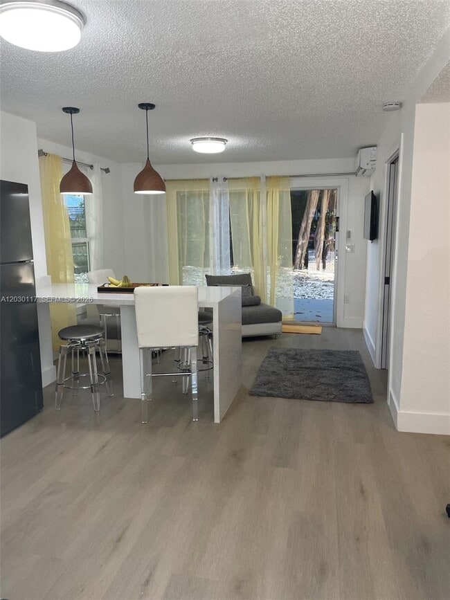 710 Barcelona Rd Unit Bottom