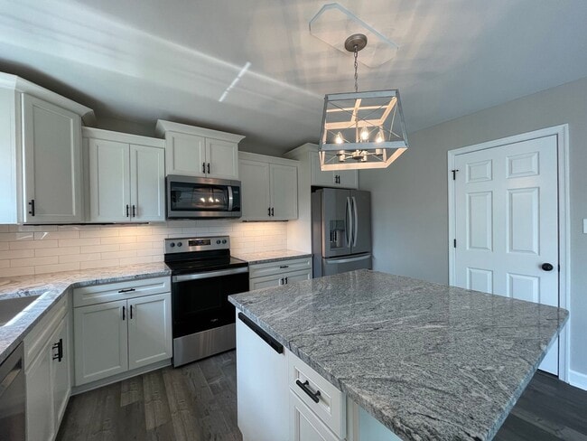 Photo - Recently Renovated Rancher Waiting for You!