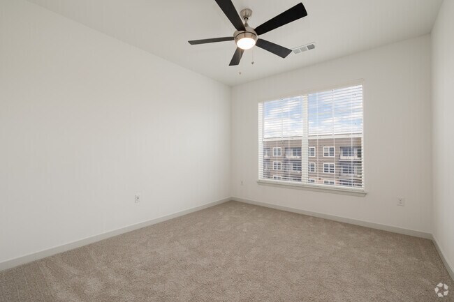 3BR, 2BA - 1,367SF - Primary Bedroom