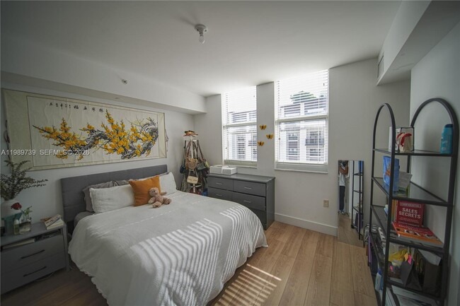 Photo - 4100 Salzedo St Unit 916