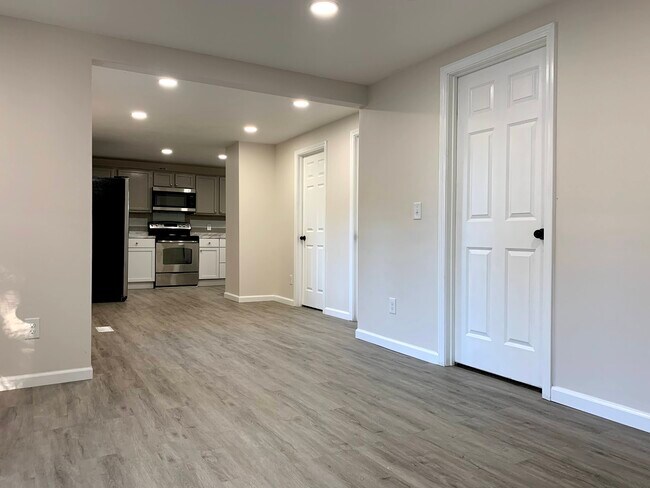 Dining Space - 611 4th St NW