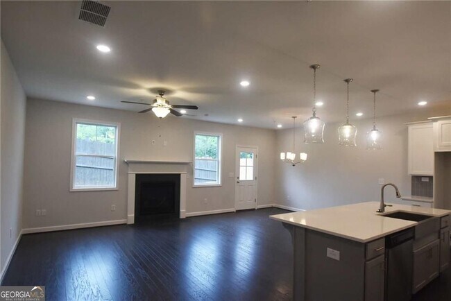 Photo - 313 Niles Ct