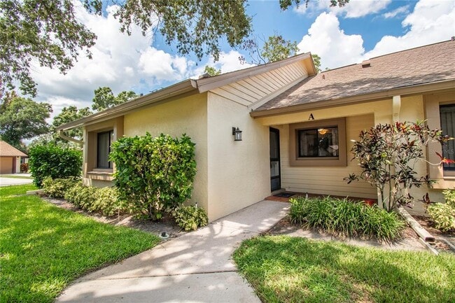 Building Photo - 2573 Oakleaf Ln Unit 39A Rental