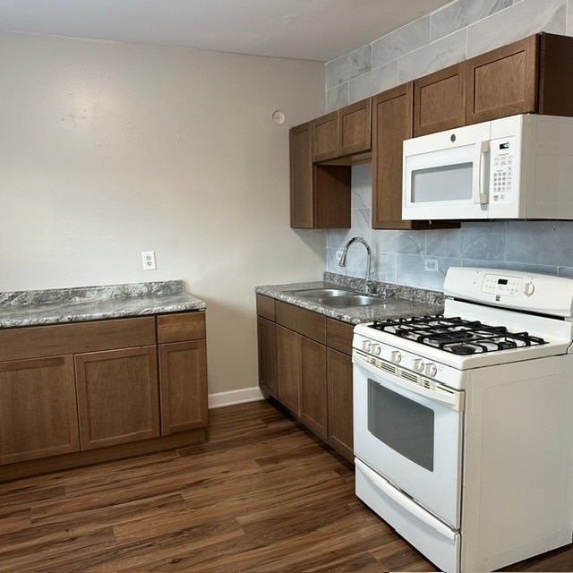 Photo - 4058 W Dickens Ave Unit 3D